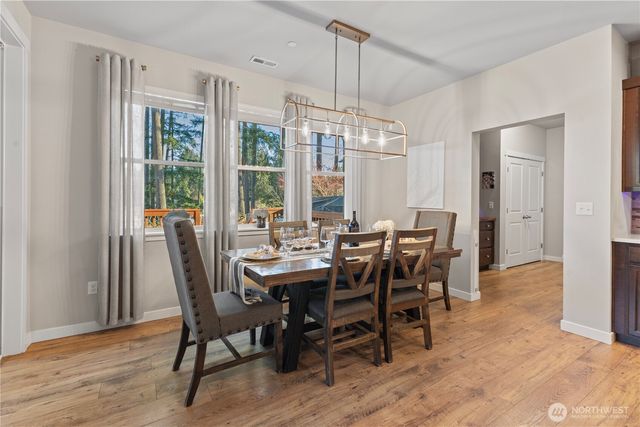 12809 107th Avenue Ct E, Puyallup, WA 98374