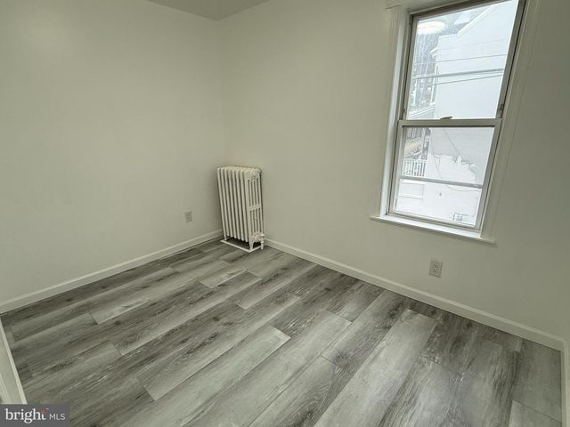 1322 GREEN ST, Reading, PA 19604