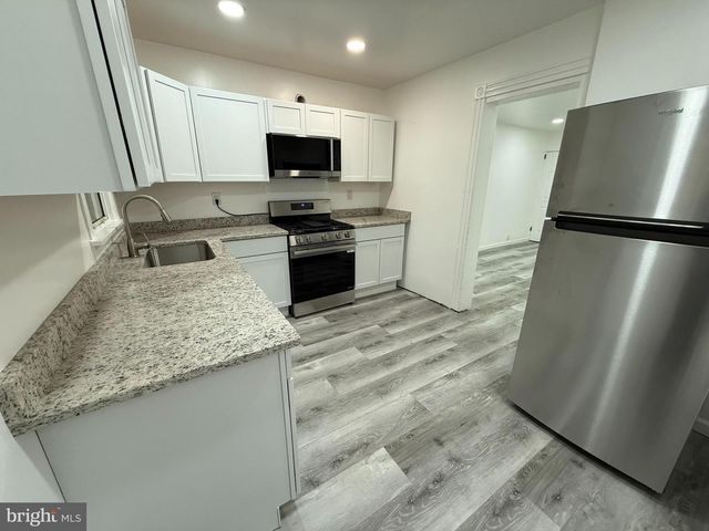 1322 GREEN ST, Reading, PA 19604