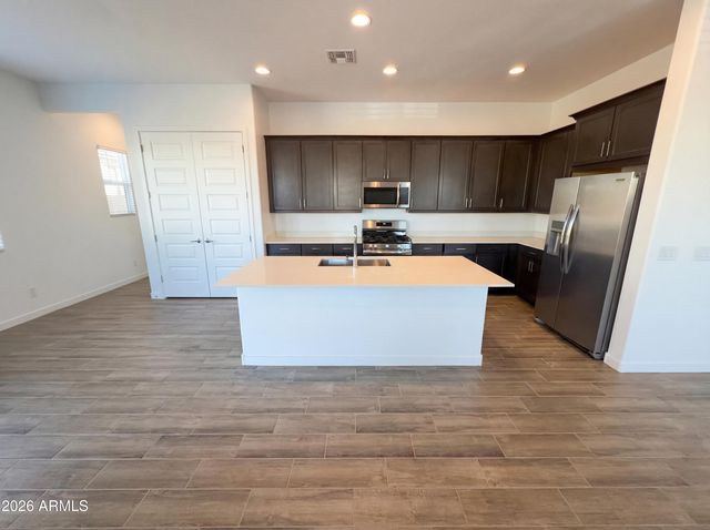 17624 W LUPINE Avenue, Goodyear, AZ 85338