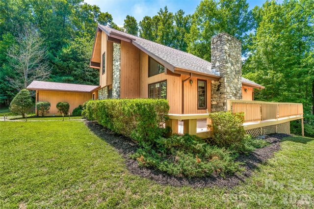 340 Sugar Hollow Road, Fairview, NC 28730
