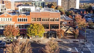 124 College Street, Asheville, NC 28801