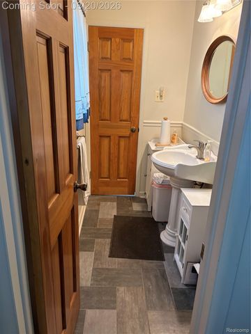 405 S Wildwood Street, Westland, MI 48186