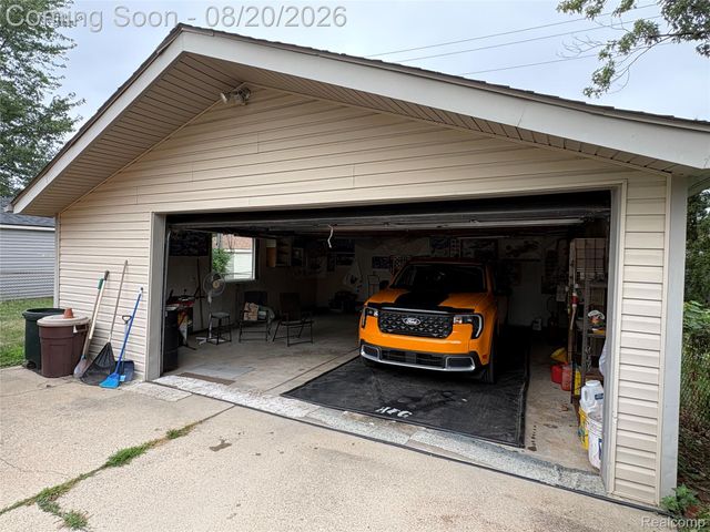 405 S Wildwood Street, Westland, MI 48186