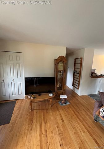 405 S Wildwood Street, Westland, MI 48186