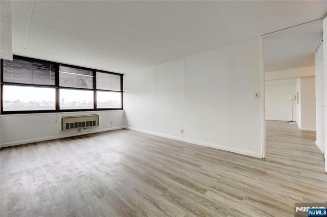 7002 Boulevard East 15p, Guttenberg, NJ 07093