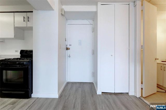 7002 Boulevard East 15p, Guttenberg, NJ 07093