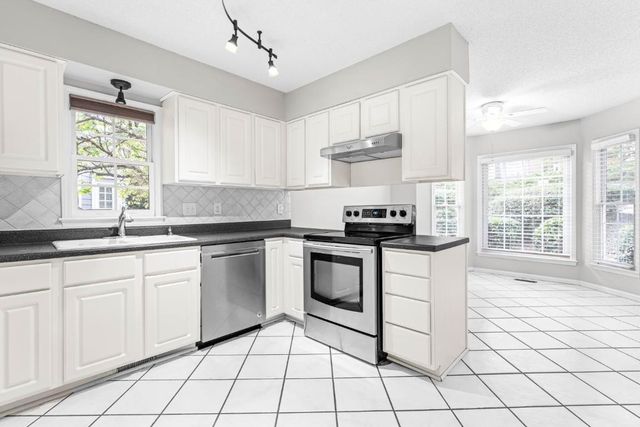 6736 Queen Annes Drive, Raleigh, NC 27613