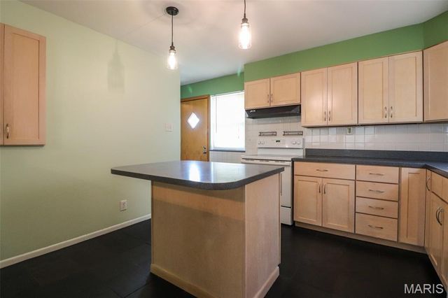 8932 Ione Lane, Affton, MO 63123