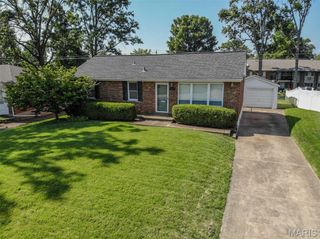 8932 Ione Lane, Affton, MO 63123
