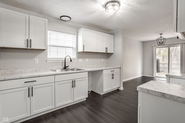 6016 Sycamore Forge Drive, Indianapolis, IN 46254