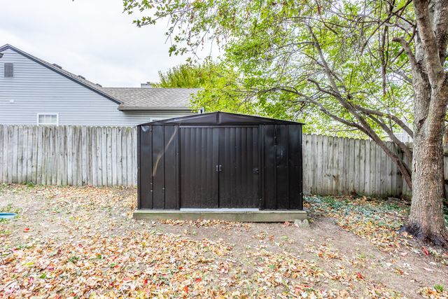 6016 Sycamore Forge Drive, Indianapolis, IN 46254