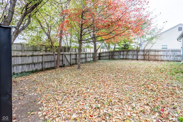 6016 Sycamore Forge Drive, Indianapolis, IN 46254