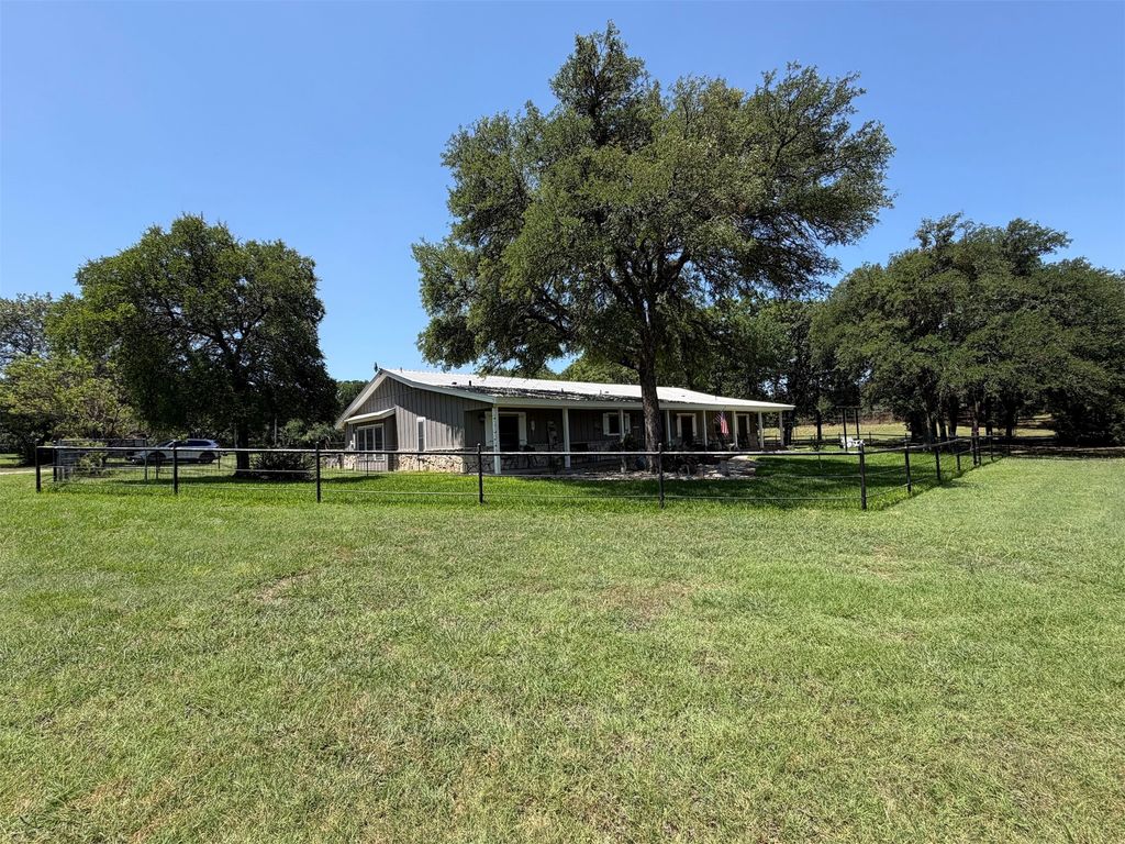 7085 Red Bud Lane, Fort Worth, TX 76135 — exterior