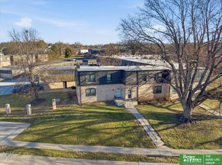 12796 Deauville Dr # 325, Omaha, NE 68137