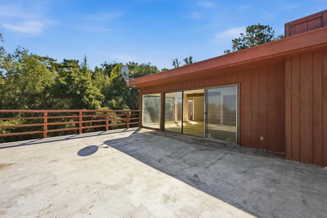 11490 Summit Wood Road, Los Altos Hills, CA 94022