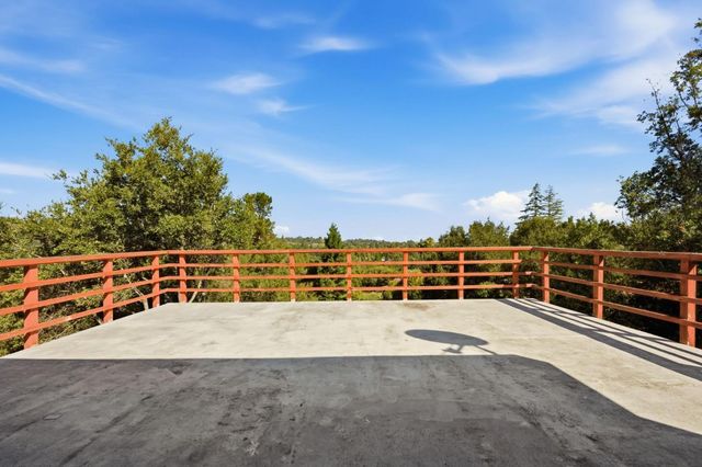 11490 Summit Wood Road, Los Altos Hills, CA 94022
