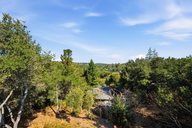 11490 Summit Wood Road, Los Altos Hills, CA 94022