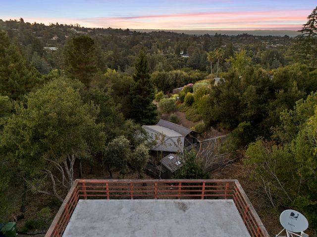 11490 Summit Wood Road, Los Altos Hills, CA 94022