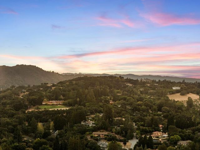 11490 Summit Wood Road, Los Altos Hills, CA 94022