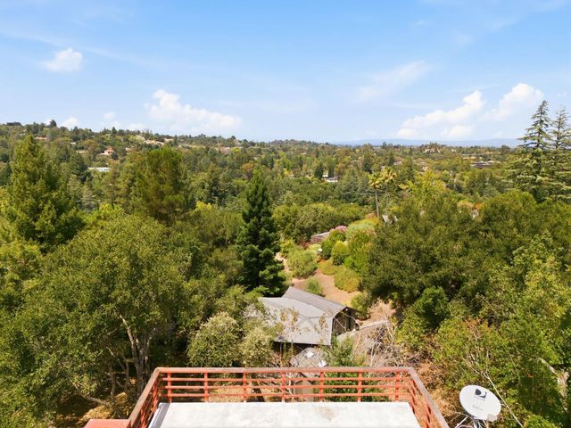 11490 Summit Wood Road, Los Altos Hills, CA 94022