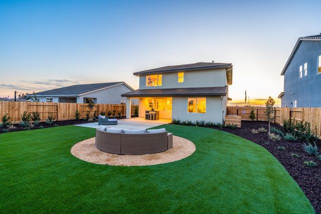 316 N Vista Ave, Fowler, CA 93625