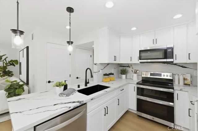 6952 Brightwood 3, Garden Grove, CA 92845