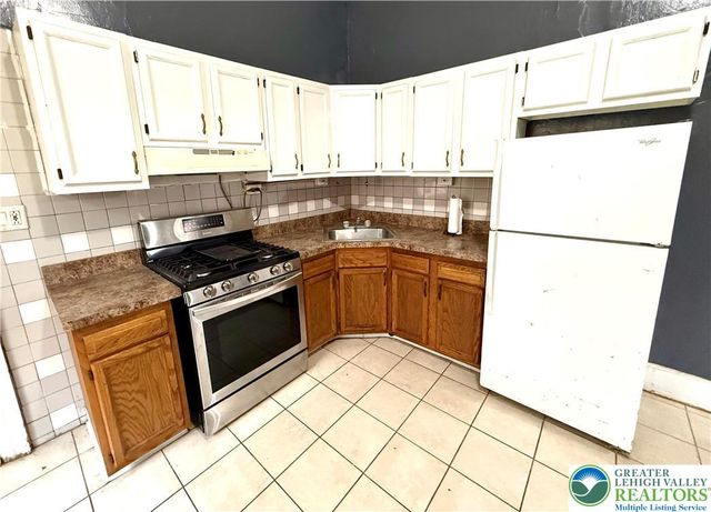 223 North 8th, Allentown City, PA 18102