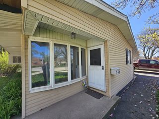 883 S York Street, Elmhurst, IL 60126