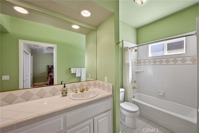 748 La Solana Drive, Redlands, CA 92373