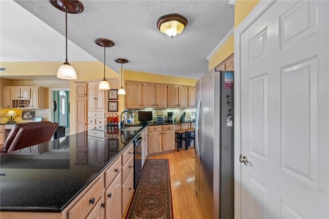 14242 Lake Forrest Heights Road, Siloam Springs, AR 72761