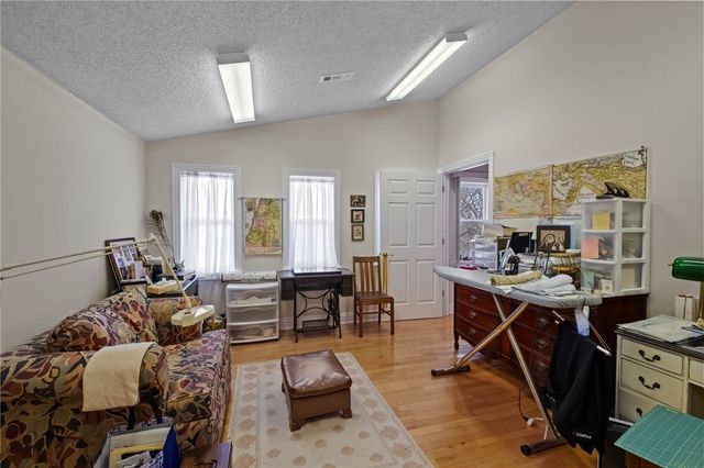 14242 Lake Forrest Heights Road, Siloam Springs, AR 72761