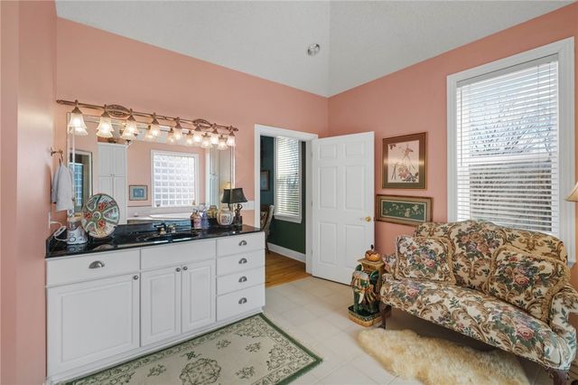 14242 Lake Forrest Heights Road, Siloam Springs, AR 72761