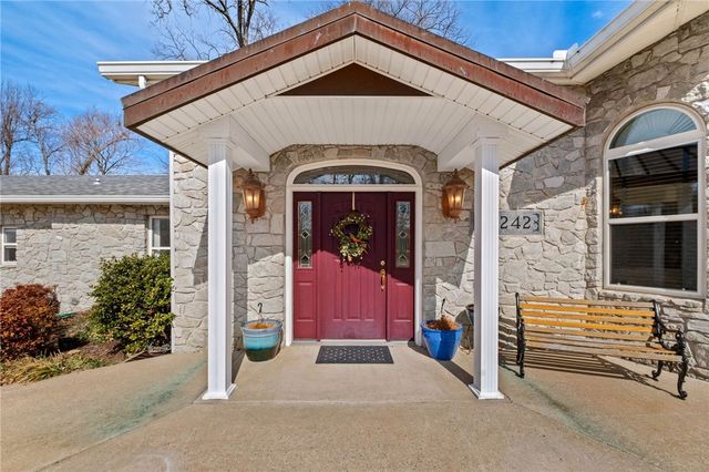 14242 Lake Forrest Heights Road, Siloam Springs, AR 72761