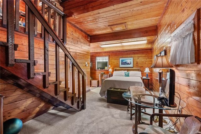 14242 Lake Forrest Heights Road, Siloam Springs, AR 72761