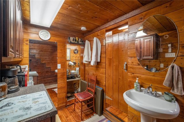 14242 Lake Forrest Heights Road, Siloam Springs, AR 72761