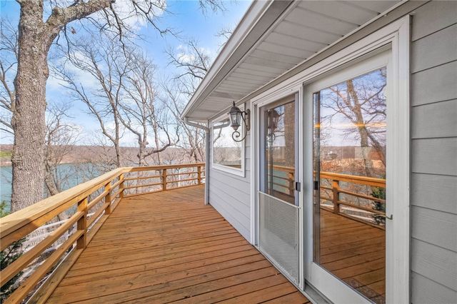 14242 Lake Forrest Heights Road, Siloam Springs, AR 72761