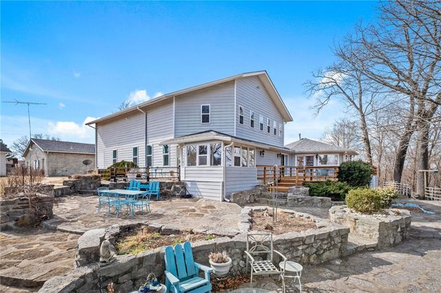 14242 Lake Forrest Heights Road, Siloam Springs, AR 72761