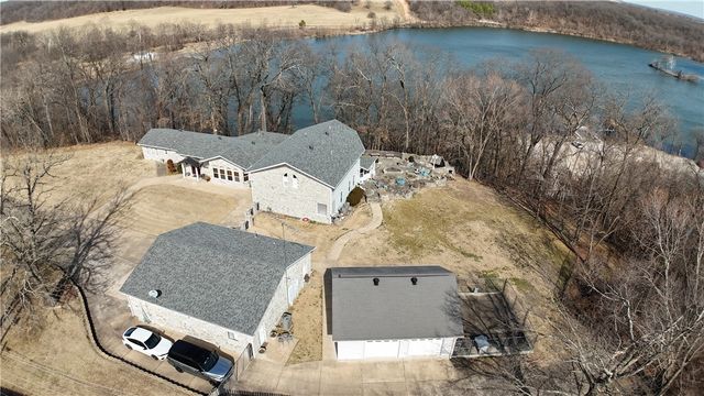 14242 Lake Forrest Heights Road, Siloam Springs, AR 72761