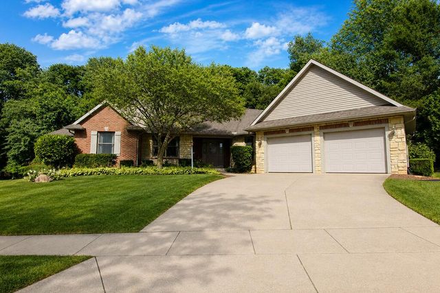 55802 Nature View Drive, New Carlisle, IN 46552