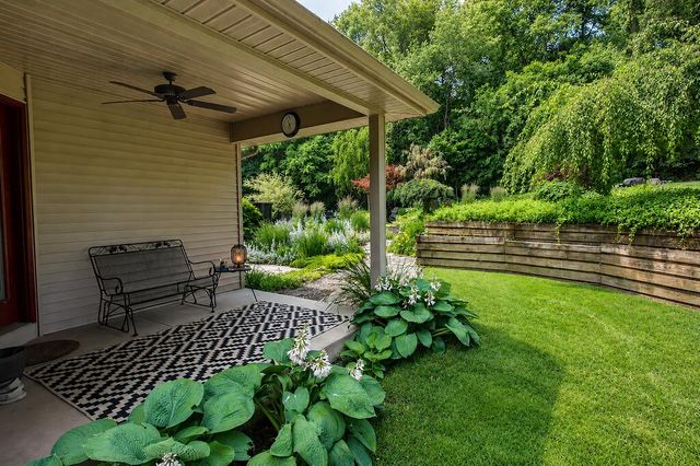55802 Nature View Drive, New Carlisle, IN 46552