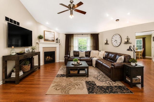 55802 Nature View Drive, New Carlisle, IN 46552