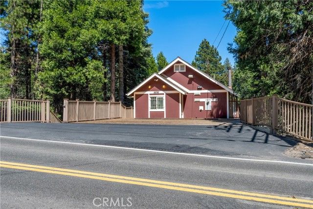 26780 Ca-189, Twin Peaks, CA 92391