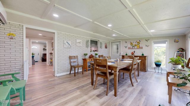 422 W Carter Avenue, Blackshear, GA 31516