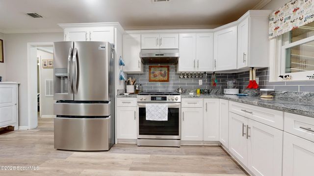 422 W Carter Avenue, Blackshear, GA 31516