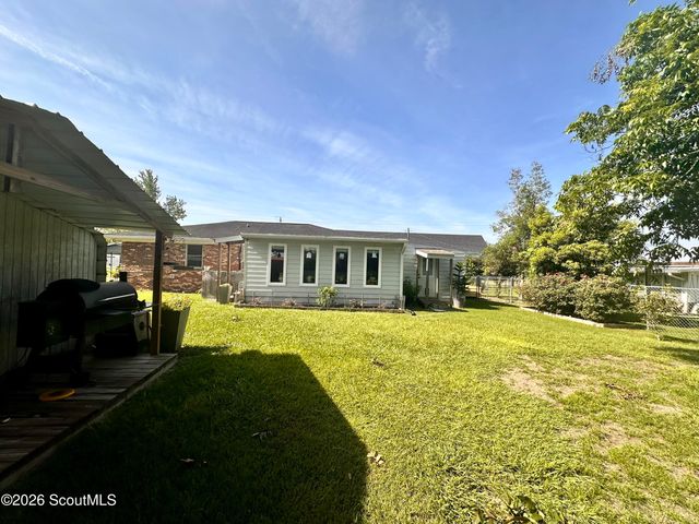 422 W Carter Avenue, Blackshear, GA 31516