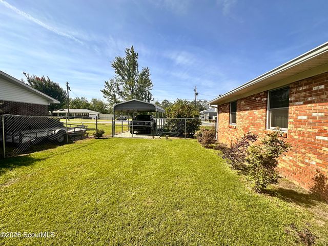 422 W Carter Avenue, Blackshear, GA 31516