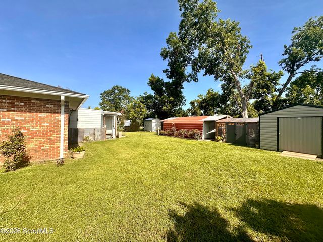 422 W Carter Avenue, Blackshear, GA 31516