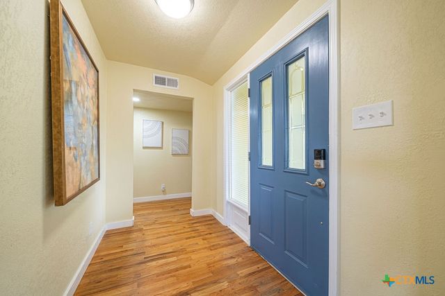 100 Kings Way, Horseshoe Bay, TX 78657