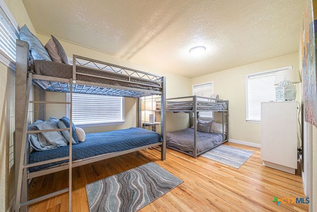 100 Kings Way, Horseshoe Bay, TX 78657